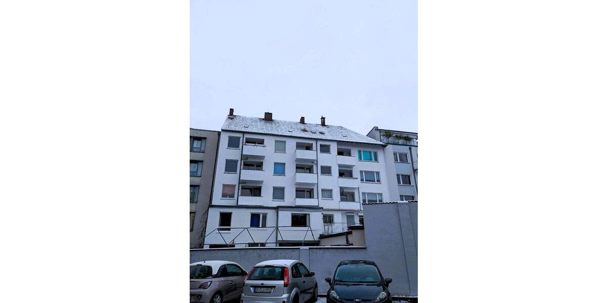 Nähe Westfalenpark *** Sehr solides Wohn- und Geschäftshaus *** 2 LL und 11 WE zimmer