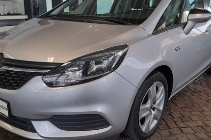 Opel Zafira 73.266 km 10.490 € Gelsenkirchen 45888