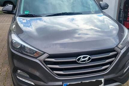 Hyundai TUCSON 89.320 km 15.299 € Essen 45357