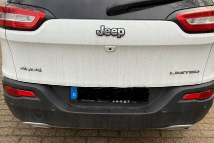 Jeep Cherokee 150.000 km 13.600 &euro; Dortmund 44328