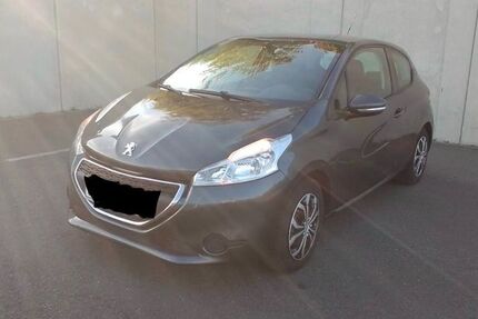 Peugeot 208 99.250 km 3.350 &euro; Bochum 44866