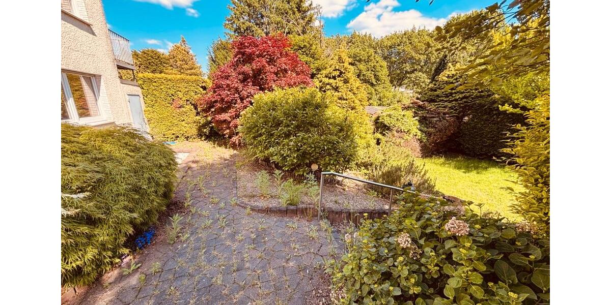Einfamilienhaus Oberhausen Rothebusch - 6 Zimmer, 240 m&sup2;, 540.000&euro; | Angebot:26728885