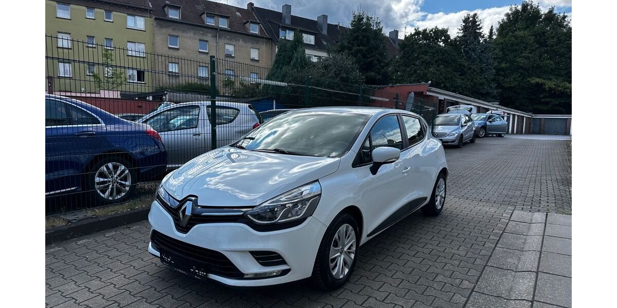 Renault Clio 252.000 km 4.199 &euro; Essen 45143