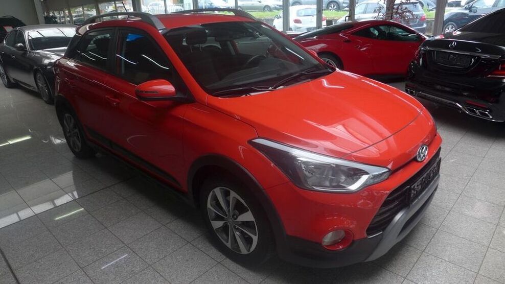 i20
