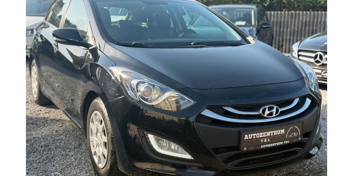 Hyundai i30 65.000 km 11.499 &euro; Wuppertal 42289