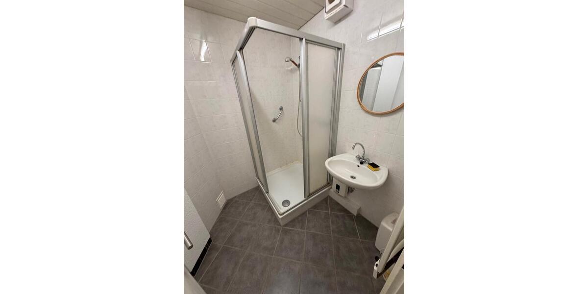 Dachgeschoßwohnung Essen Südviertel - 5 Zimmer, 117 m&sup2;, 1.150&euro; | Angebot:26696762