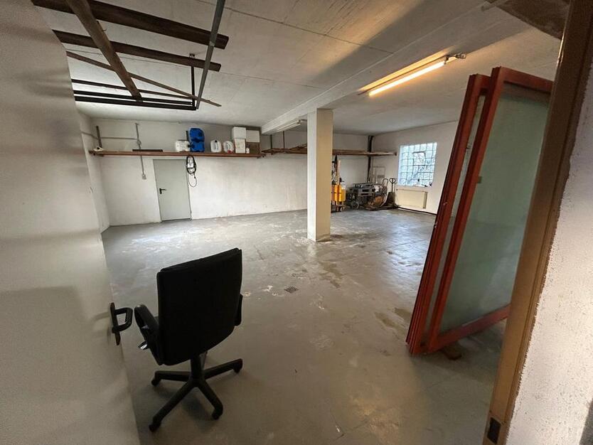 Beheizte Lagerhalle,Gewerbehalle 150m2 in Castrop-Rauxel zu vermi zimmer