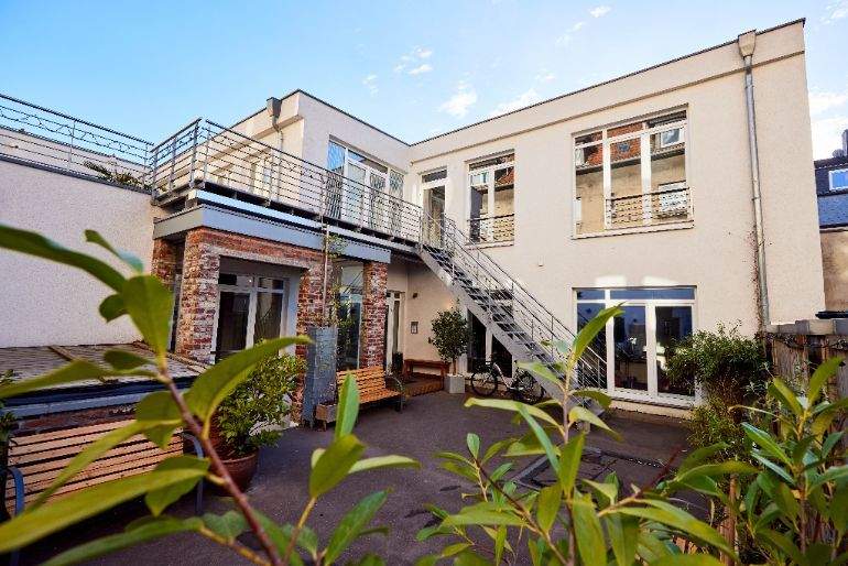 FLEX PREMIUM: 247 CoWorking im Mathildenhof mit Kaffee-Flat & Meetingräumen zimmer