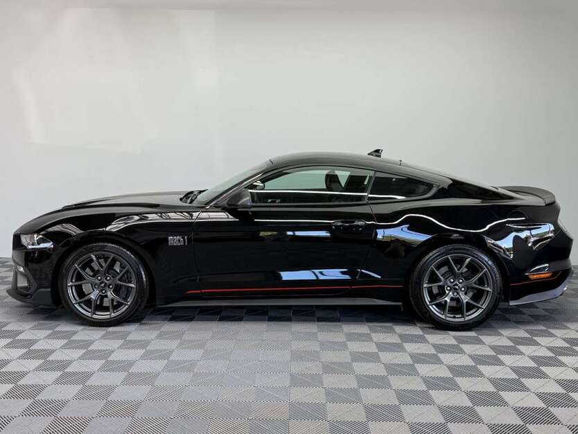 Ford Mustang 60.500 km 46.000 € Radevormwald 42477