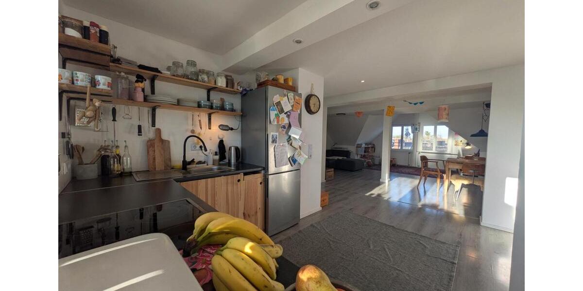 Dachgeschoßwohnung Bochum Günnigfeld - 4 Zimmer, 110 m&sup2;, 1.175&euro; | Angebot:26229036