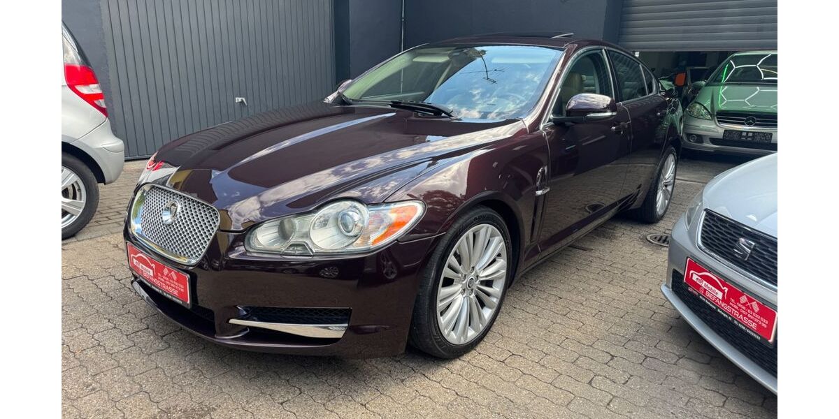 Jaguar XF 209.000 km 6.990 &euro; Oberhausen 46149