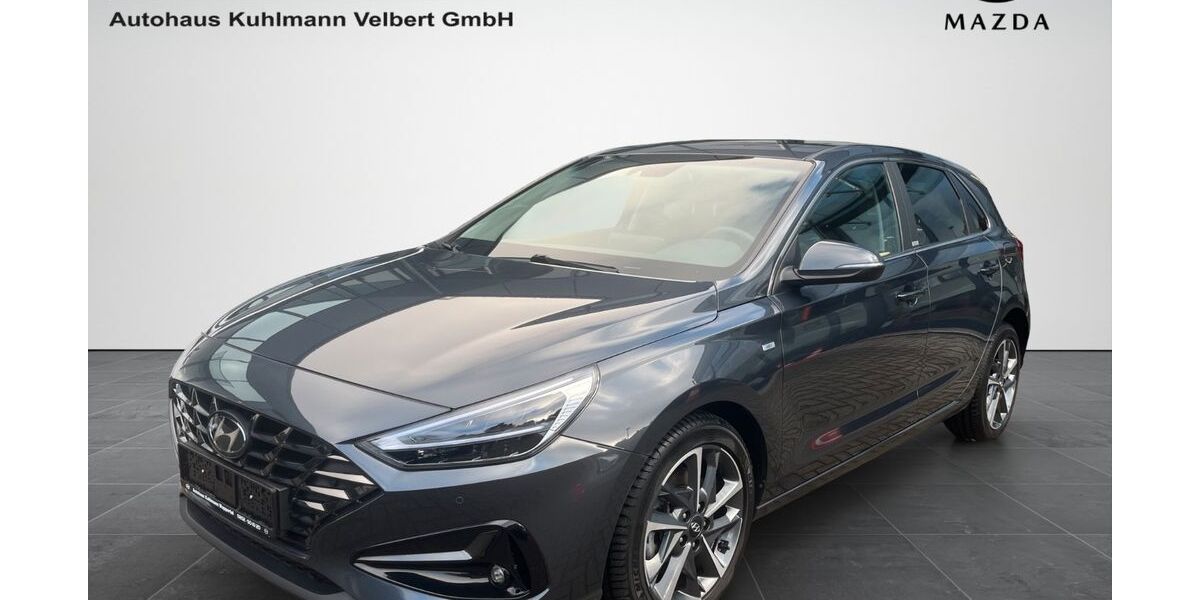 Hyundai i30 61.725 km 17.490 &euro; Wuppertal 42281