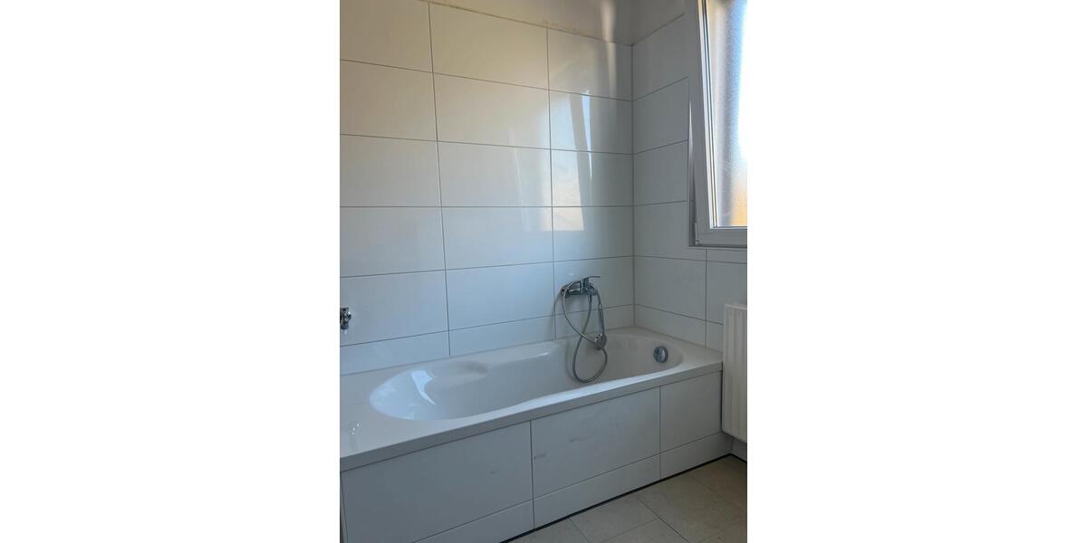 Dachgeschoßwohnung Bochum Bochum-Südwest - 2 Zimmer, 70 m&sup2;, 675&euro; | Angebot:25753657