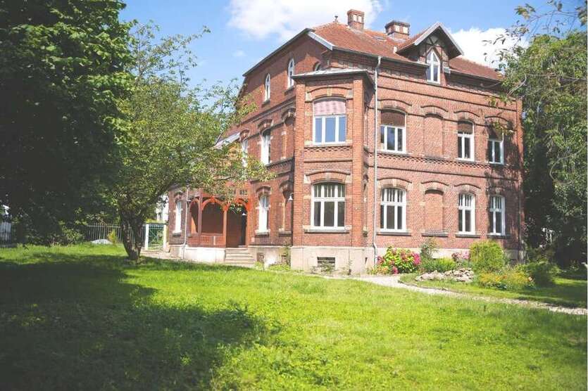 Haus zum Kaufen in Dortmund 2.350.000 € 677 m²