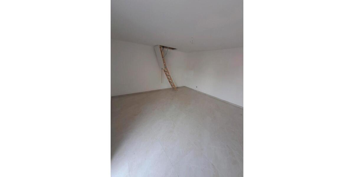 Doppelhaushälfte Ennepetal - 4 Zimmer, 140 m&sup2;, 1.550&euro; | Angebot:25405559