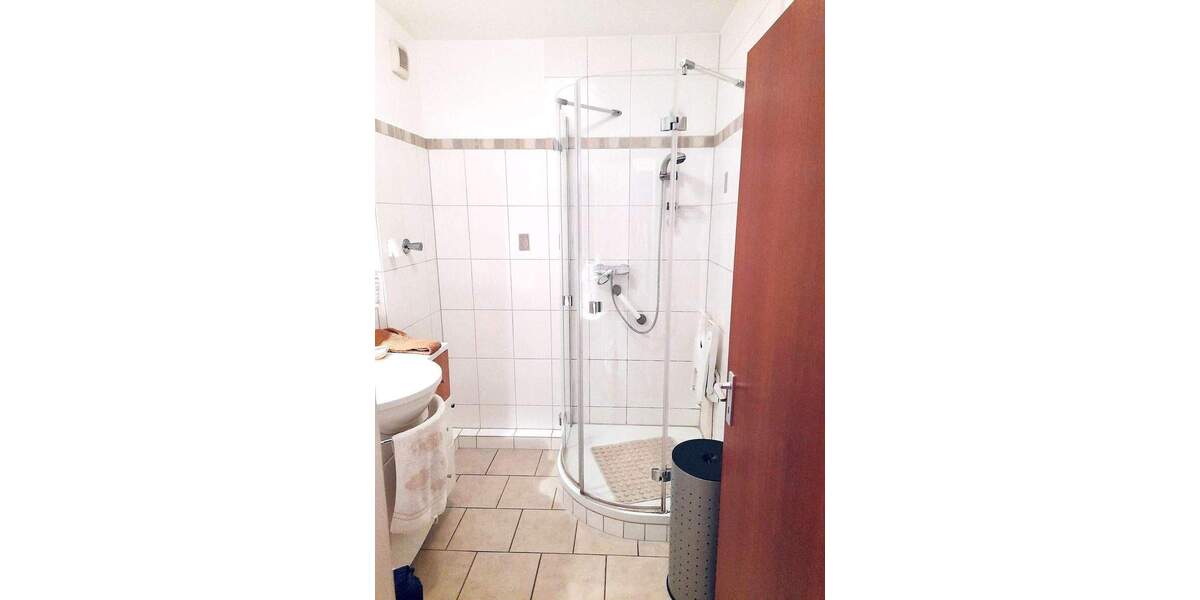 Attraktive Balkonwohnung mit perspektive zur Eigennutzung - inklusive Garage 2 zimmer