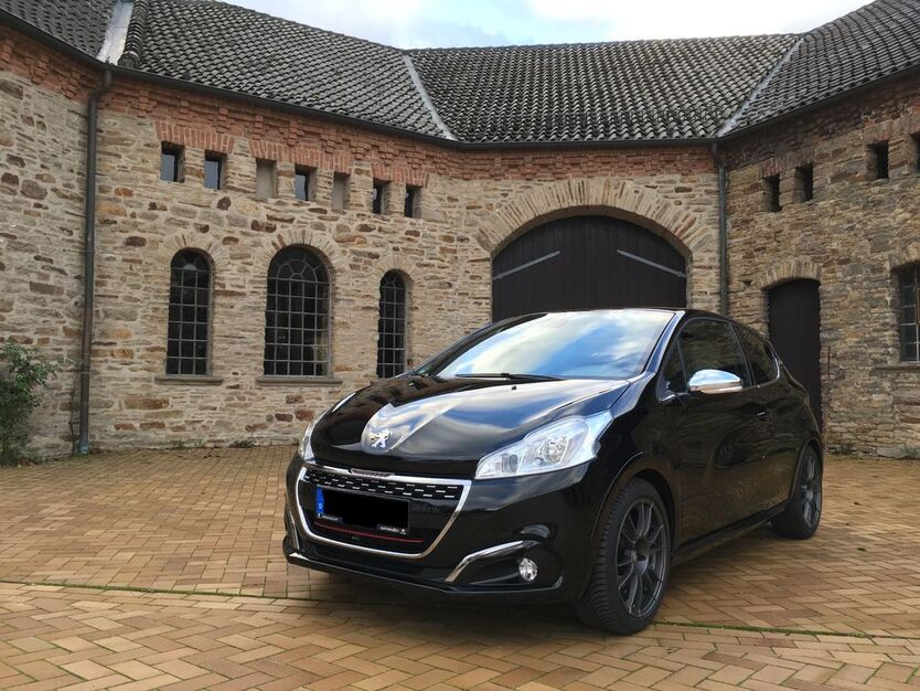 Peugeot 208 48.000 km 16.500 € Unna 59427