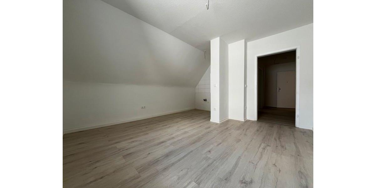 Modernes Wohnen: Charmante 2-Zimmer-Dachgeschosswohnung 2.5 zimmer