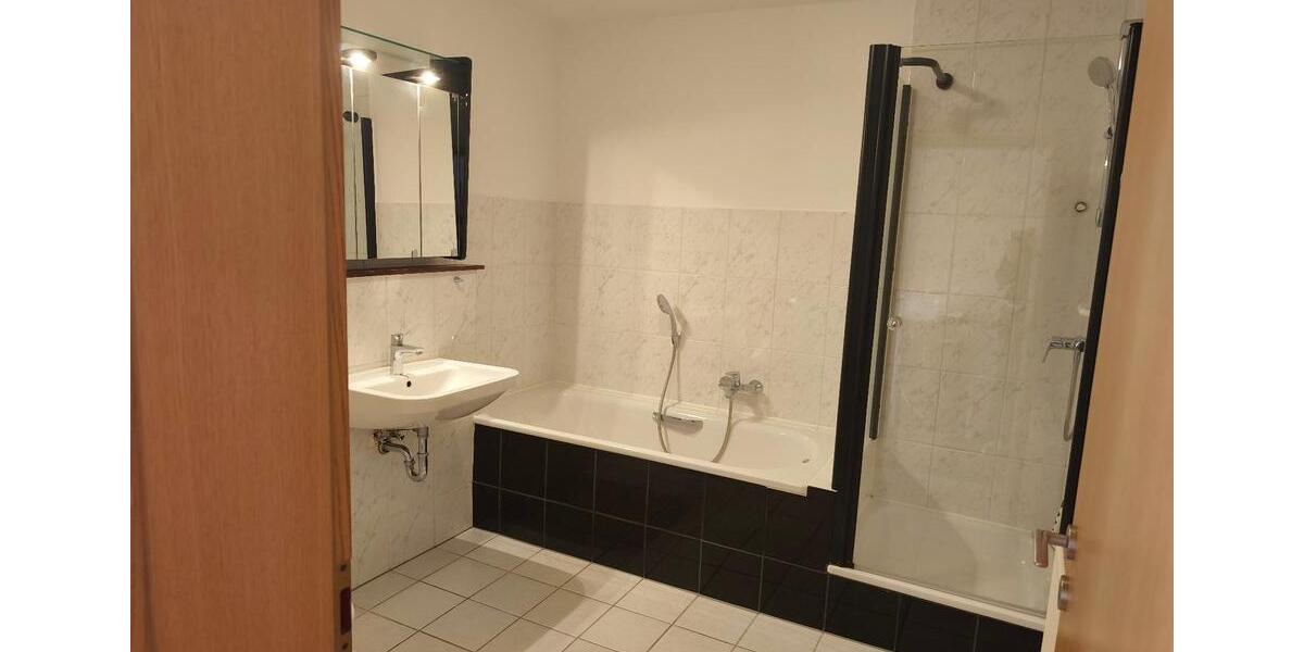 Etagenwohnung Schwerte - 2 Zimmer, 84 m&sup2;, 230.000&euro; | Angebot:27536158