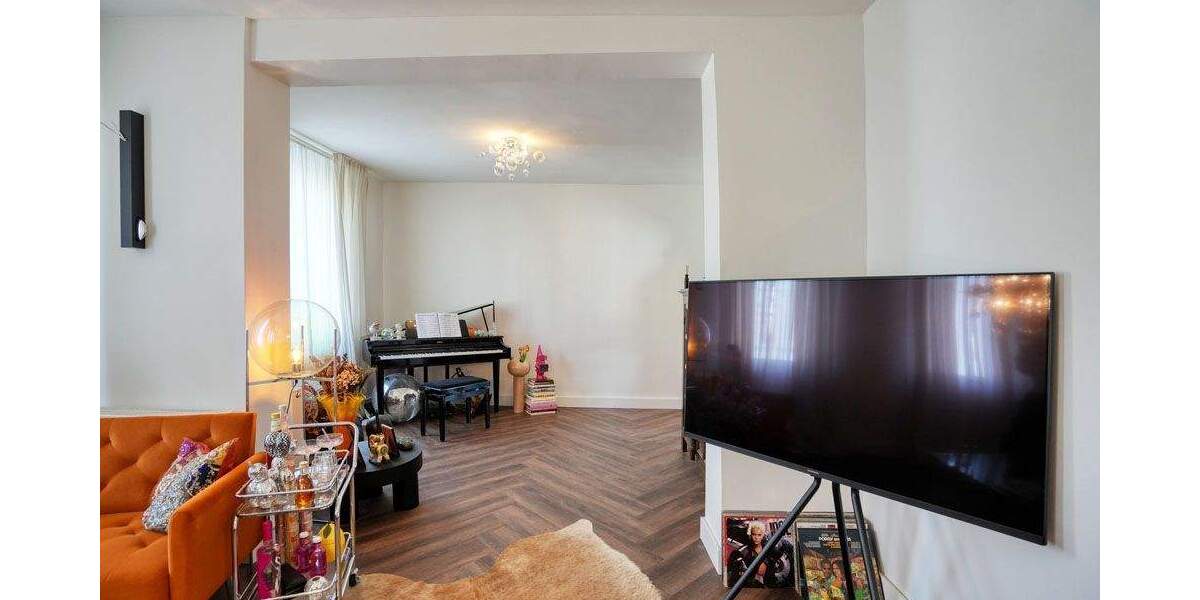 Hochwertig saniertes Generationenhaus mit drei attraktiven Wohnungen am Bochumer Stadtrand 9 zimmer