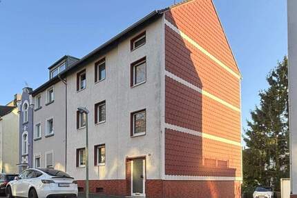 Attraktives, gepflegtes Mehrfamilienhaus in gefragter Wohnlage in Essen-Bergerhausen 6 zimmer