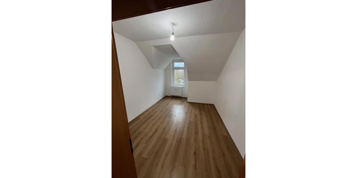 Dachgeschoßwohnung Herne Wanne-Bickern - 2 Zimmer, 65 m&sup2;, 520&euro; | Angebot:24535144