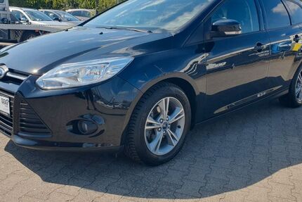 Ford Focus 69.902 km 7.499 &euro; Essen 45326