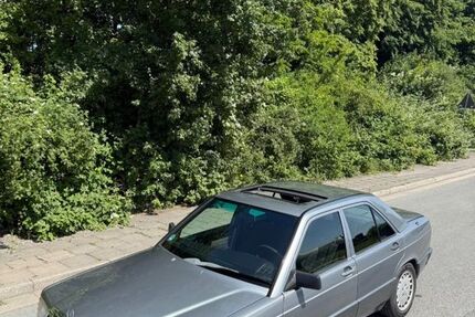 Mercedes-Benz 190 286.000 km 5.000 &euro; Essen 45329