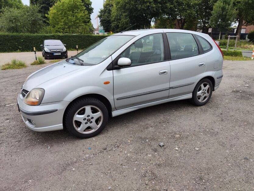 Almera Tino