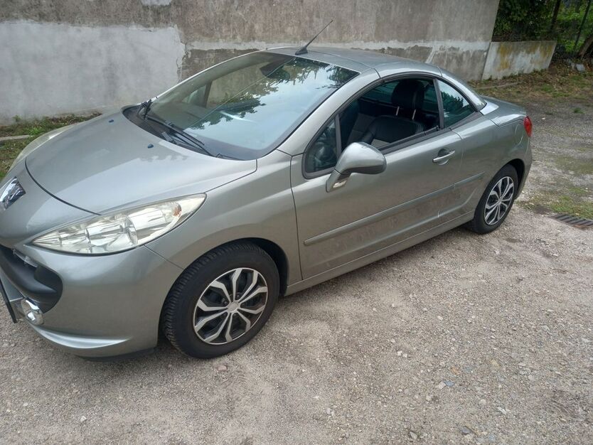 Peugeot 207 150.000 km 2.950 € essen 45138