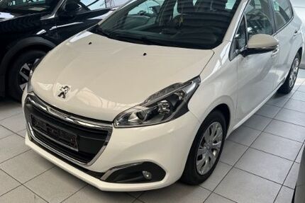 Peugeot 208 35.500 km 11.990 € Bottrop 46240