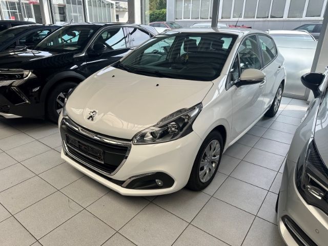 Peugeot 208 35.500 km 11.990 € Bottrop 46240