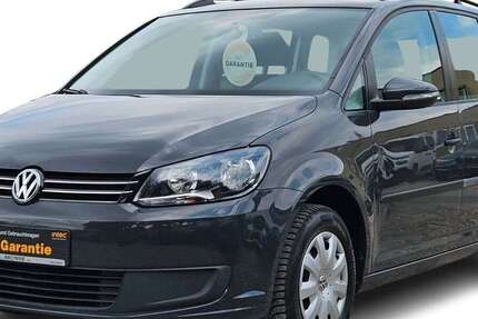 VW Touran 189.895 km 6.780 € Duisburg 47249