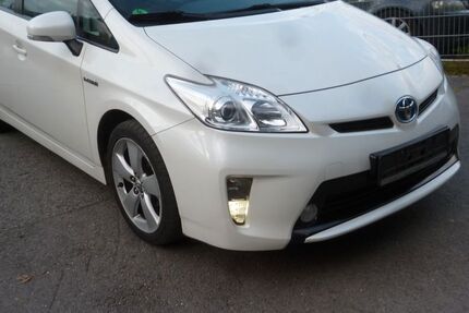 Toyota Prius 150.000 km 8.900 € Bottrop 46238