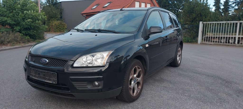Ford Focus 167.000 km 1.450 € Unna 59423