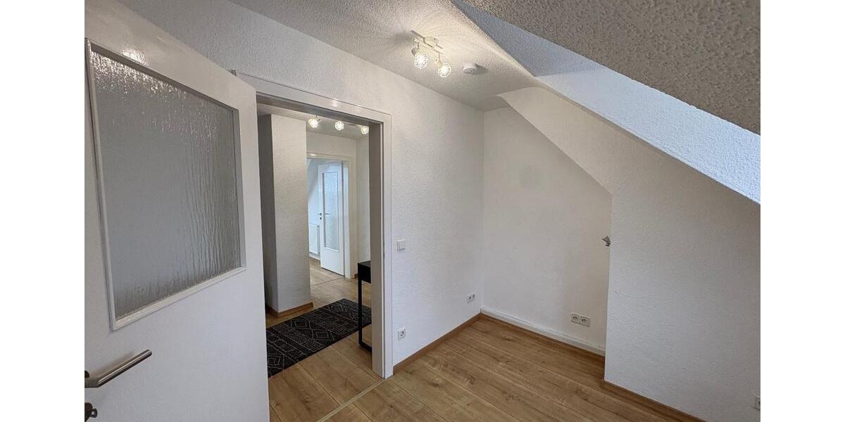 3,5 Raum-Wohnung DG (komplett renoviert 2019) 2 Etagenhaus Herne 3.5 zimmer