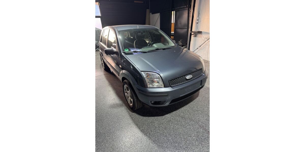 Ford Fusion 133.000 km 2.400 &euro; Schwelm 58332