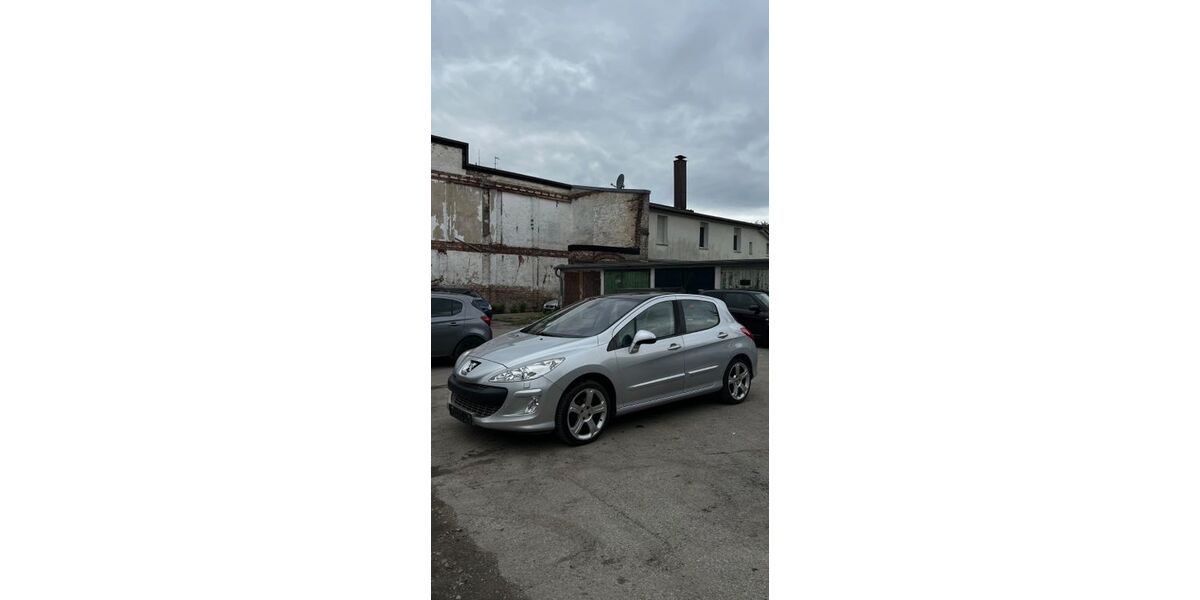 Peugeot 308 92.457 km 2.800 &euro; Velbert 42551