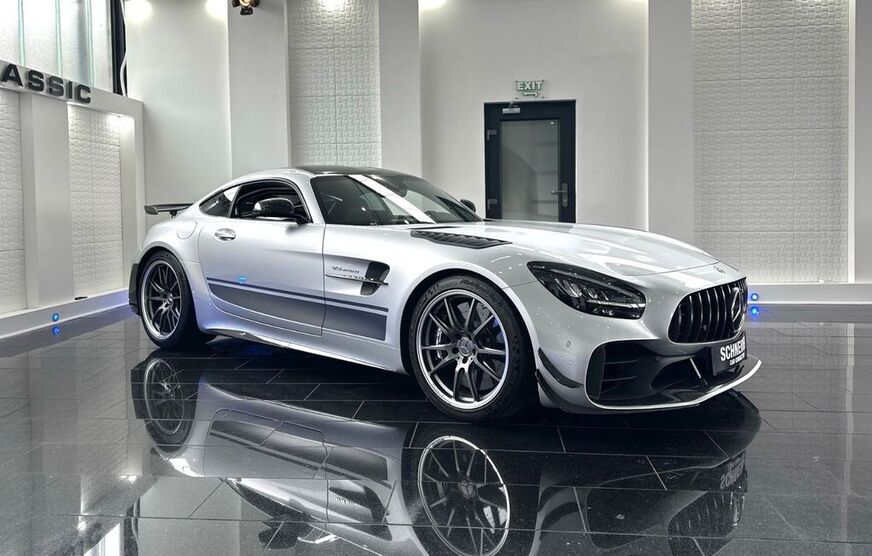 Mercedes-Benz AMG GT R 11.000 km 159.999 € Wuppertal 42389