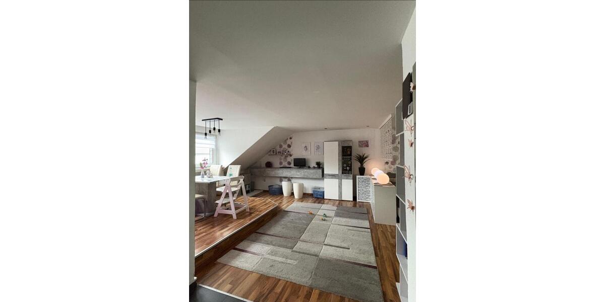 Dachgeschoßwohnung Dortmund Brackel - 3.5 Zimmer, 83 m&sup2;, 800&euro; | Angebot:27536439