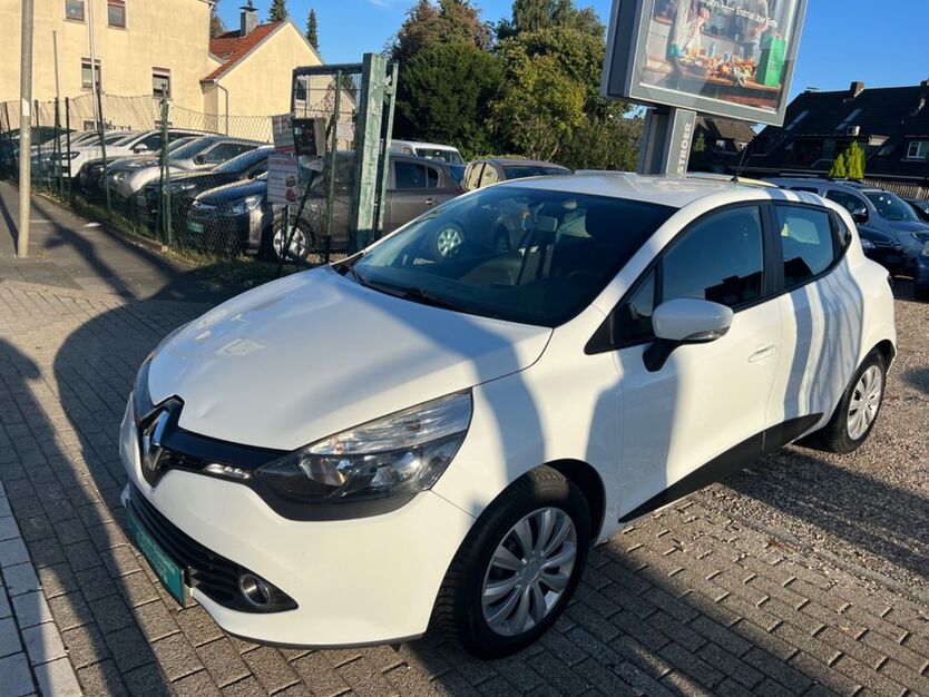 Renault Clio 90.000 km 6.999 € Essen 45147