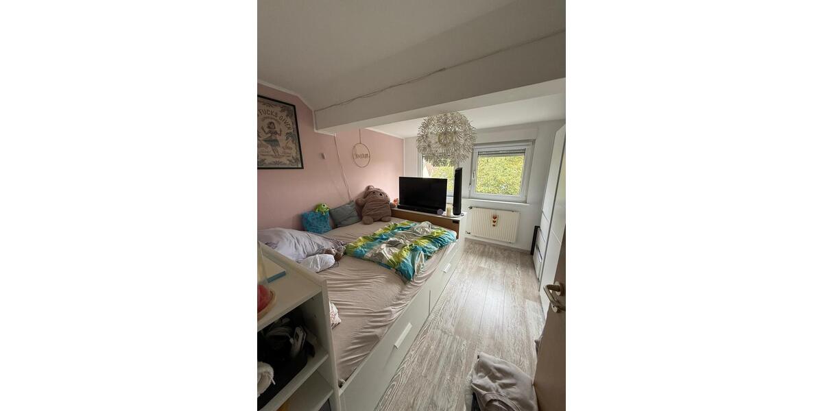 Dachgeschoßwohnung Schwerte - 4 Zimmer, 90 m&sup2;, 700&euro; | Angebot:27543492