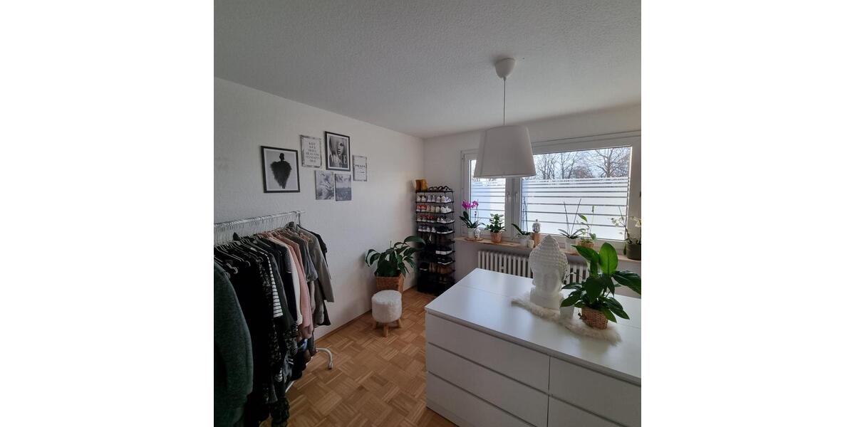 Etagenwohnung Essen Stadtbezirk VI - 3.5 Zimmer, 85 m&sup2;, 700&euro; | Angebot:25633238