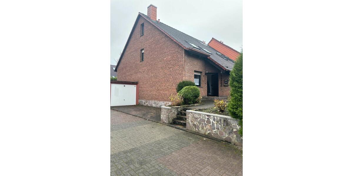 Hausverkauf. Tel.01722850049 . 5 zimmer