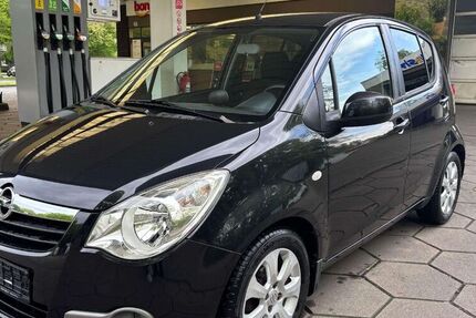 Opel Agila