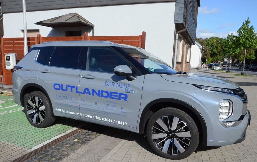 Mitsubishi Outlander 1.500 km 54.990 € Bottrop 46240