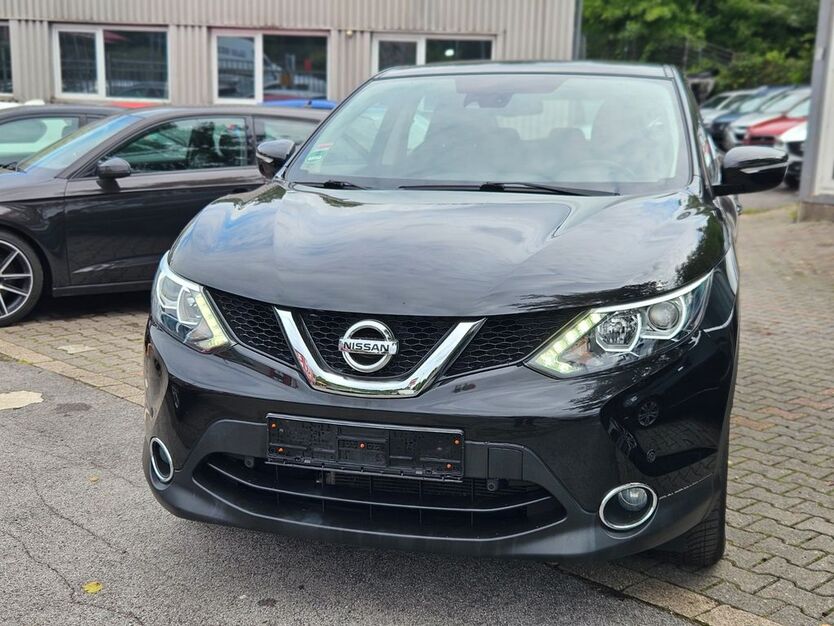 Nissan Qashqai 62.992 km 11.399 € Essen 45356