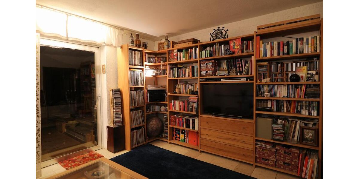 Haus zu verkaufen - 70er Jahre Bungalow am Haardrand 8 zimmer