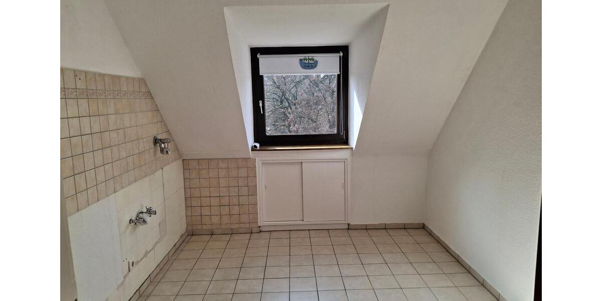 Dachgeschoßwohnung Herne Wanne-Bickern - 3.5 Zimmer, 61 m&sup2;, 445&euro; | Angebot:25613626