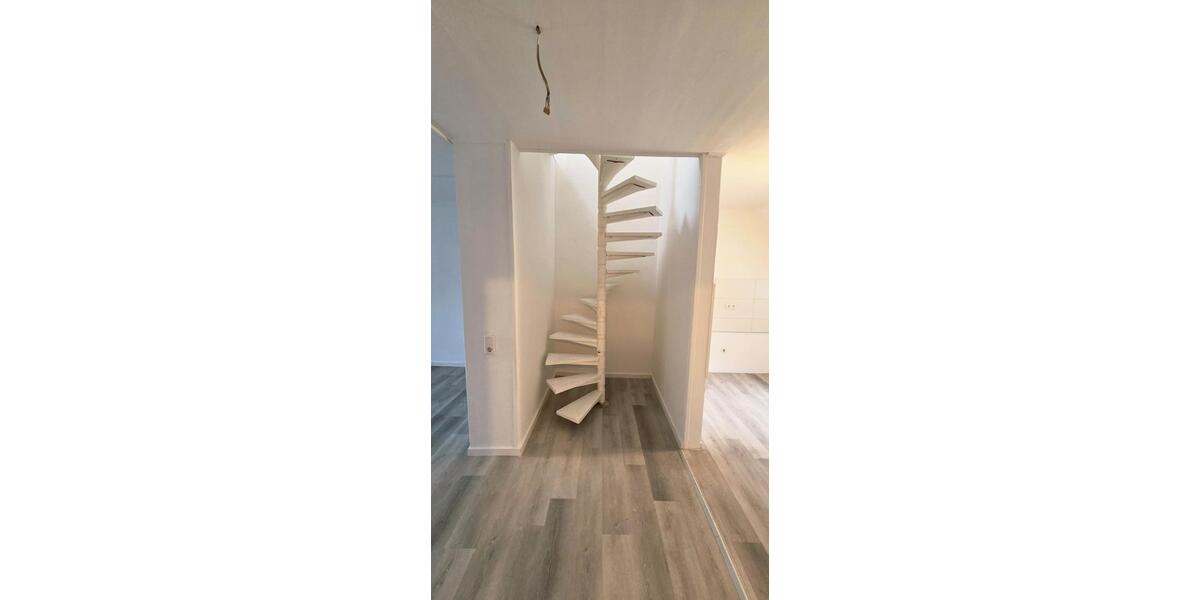 Dachgeschoßwohnung Wuppertal Arrenberg - 2 Zimmer, 75 m&sup2;, 630&euro; | Angebot:25125200